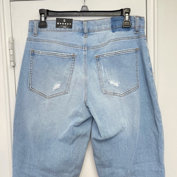 Fashion Nova Light Wash Boyfriend Jeans NWT - Picture 11 of 12